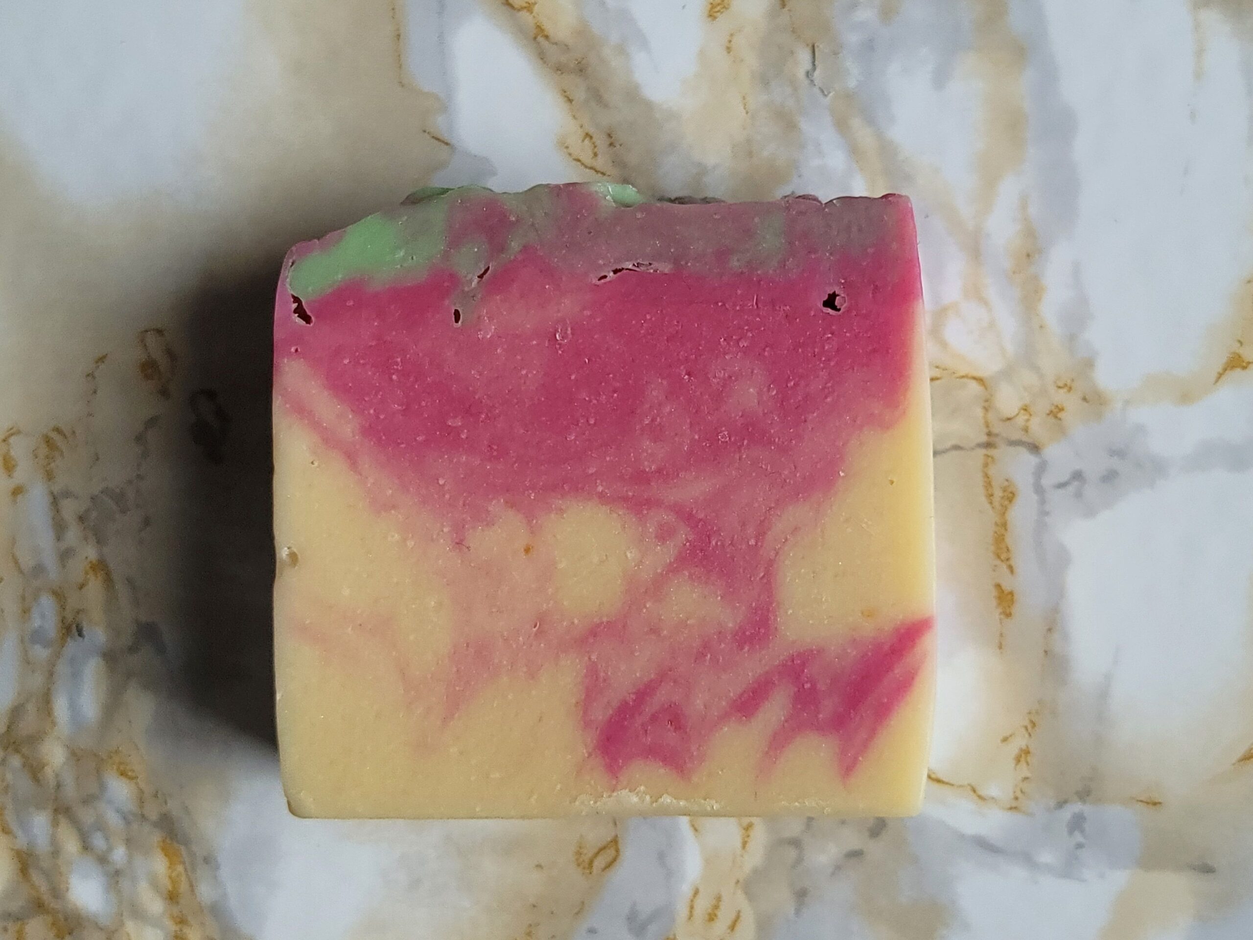 Savon naturel fait à la main Chèvre Rosé au lait de chèvre et à la rose – Les Mels