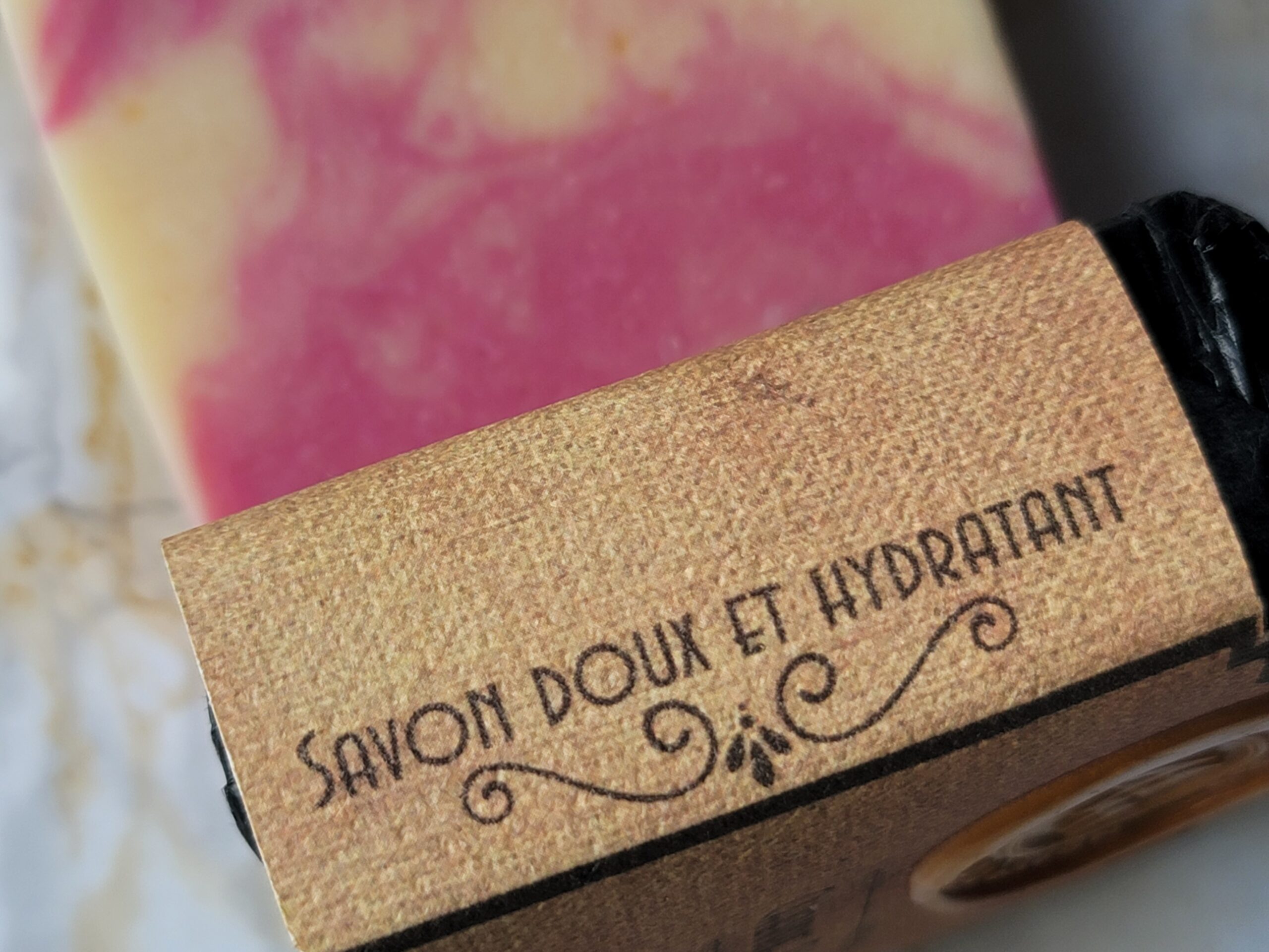 Savon naturel fait à la main Chèvre Rosé au lait de chèvre et à la rose – Les Mels